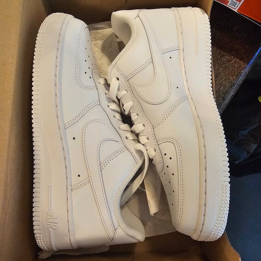 NIKE WOMENS AIR FORCE 1 '07